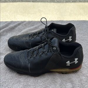 Under Armour Spieth 2 Golf Shoes Black Sleek Design size 13. Great Price !